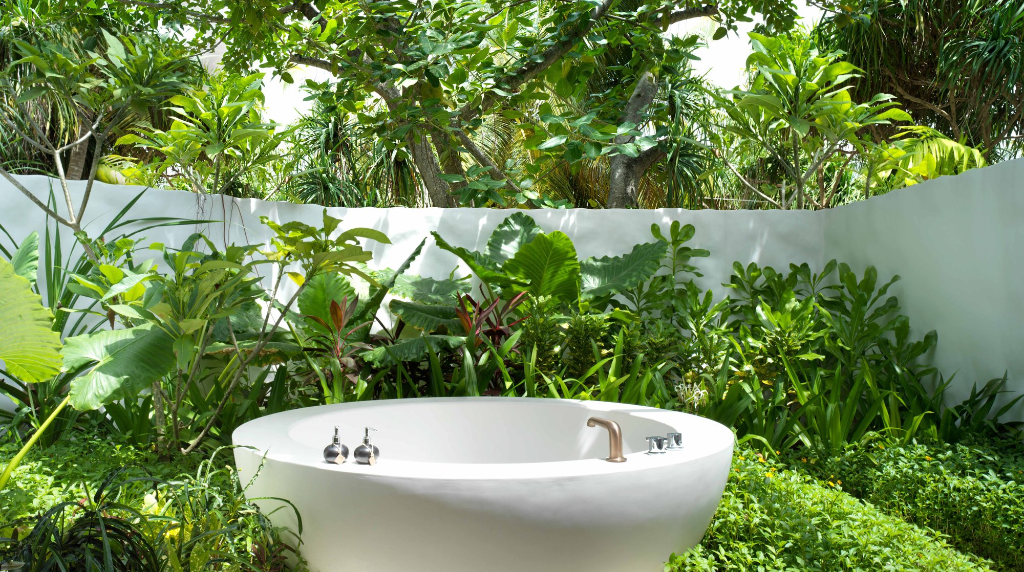 Beach villa bathroom