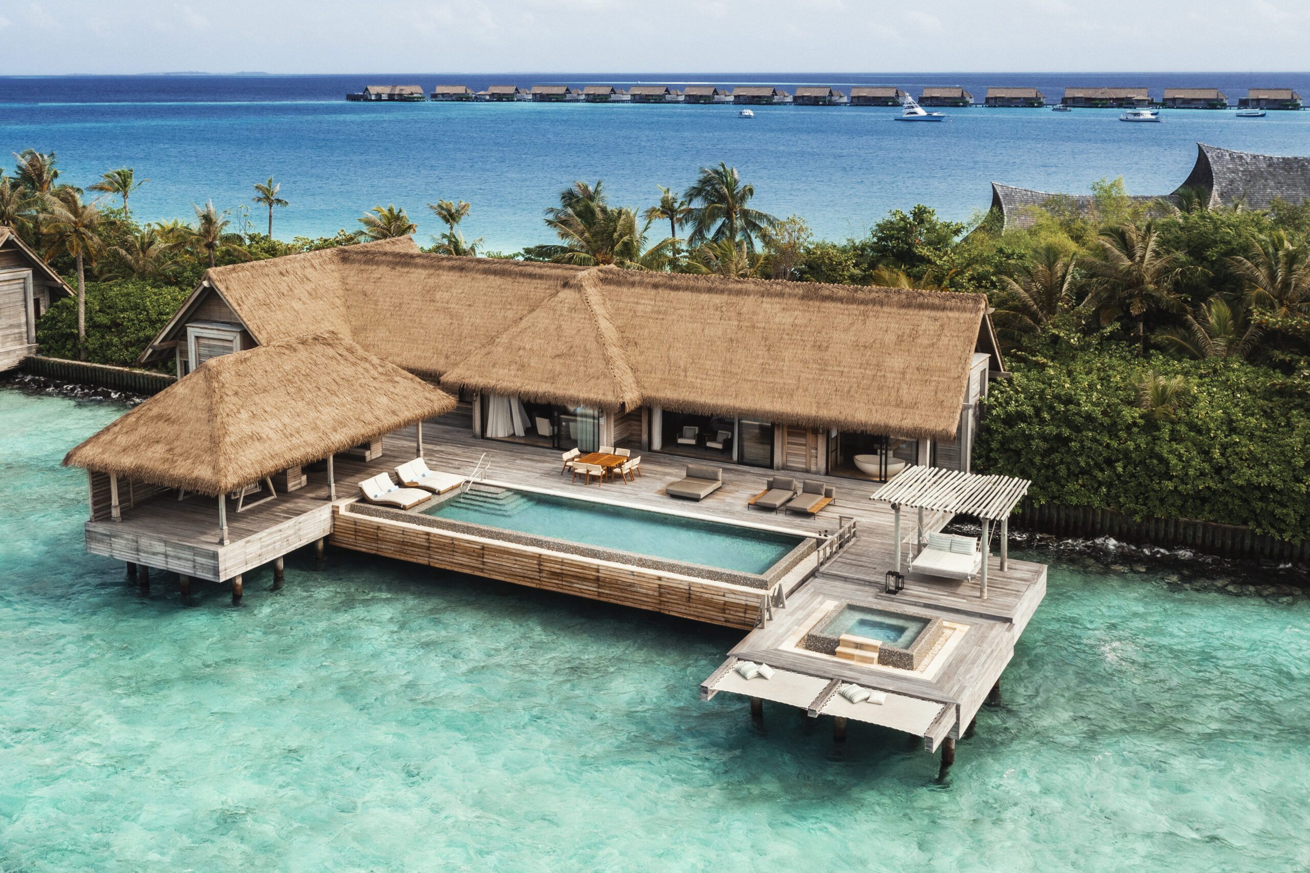 Waldorf Astoria Maldives Ithaafushi — Maldives luxury hotel package